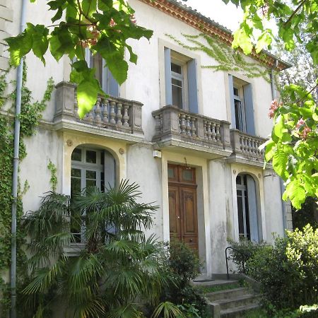 Les Remparts Bed & Breakfast Capestang Eksteriør bilde