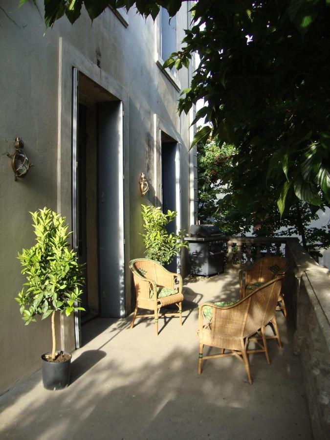 Les Remparts Bed & Breakfast Capestang Eksteriør bilde