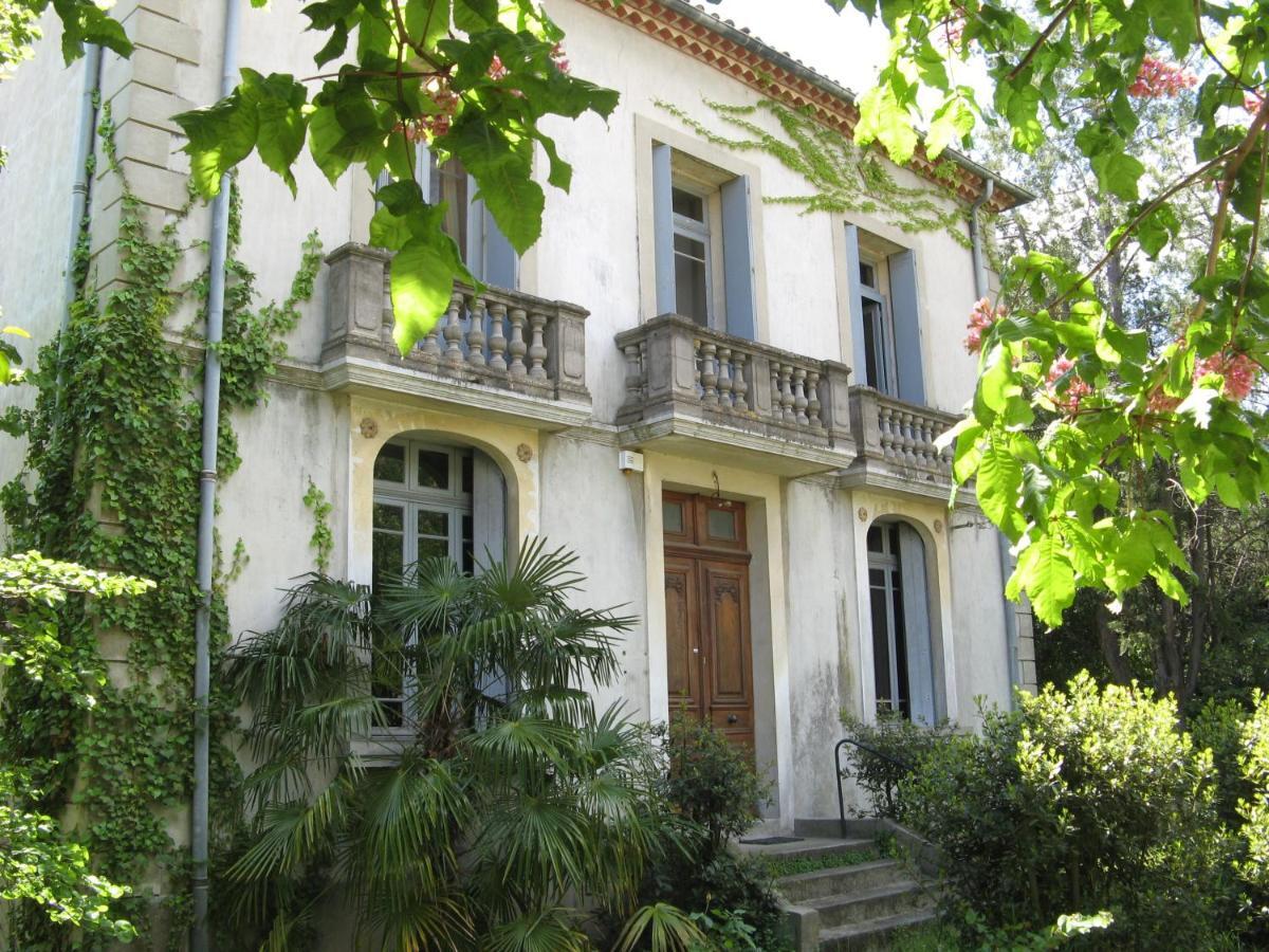 Les Remparts Bed & Breakfast Capestang Eksteriør bilde