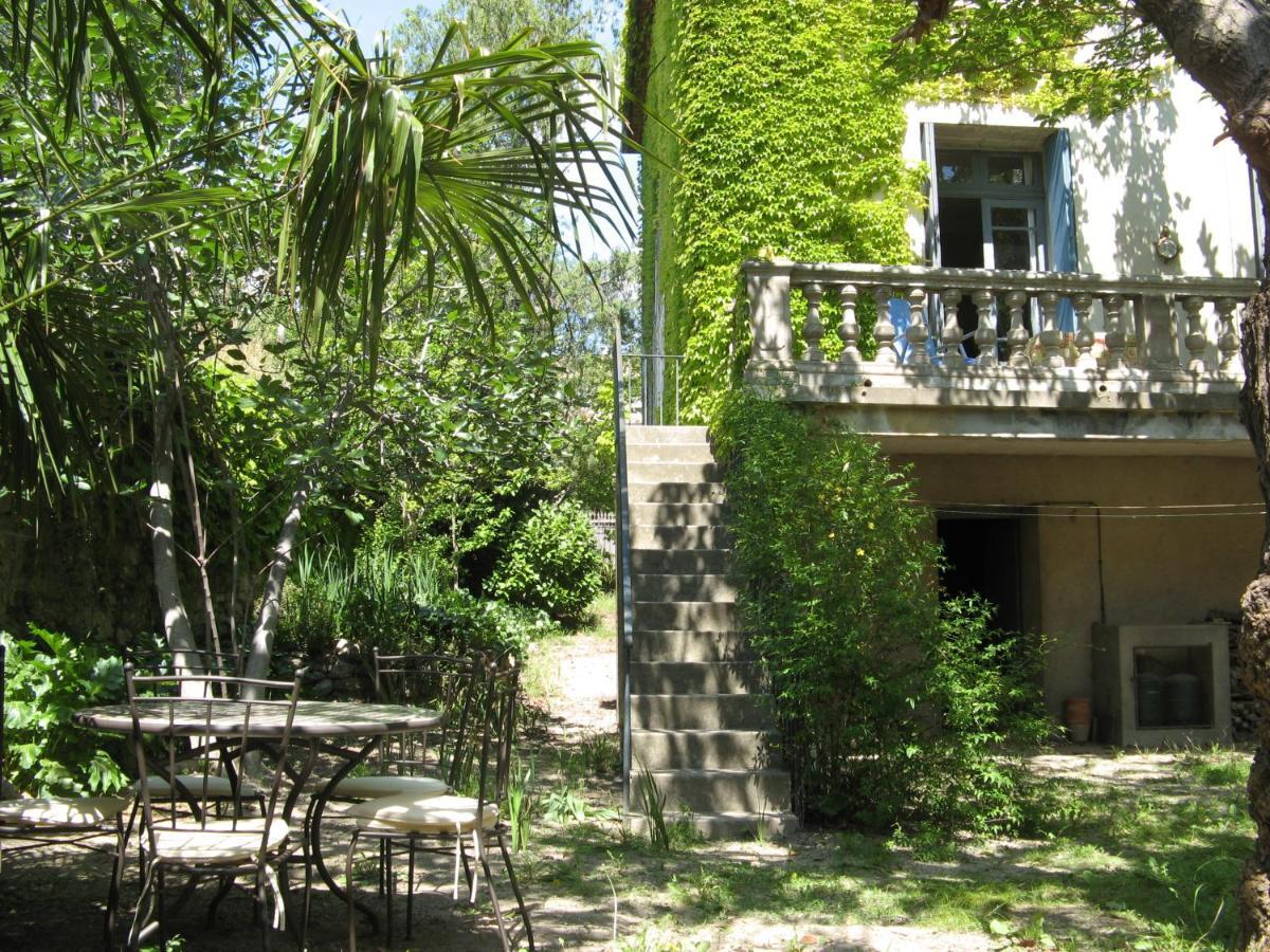 Les Remparts Bed & Breakfast Capestang Eksteriør bilde