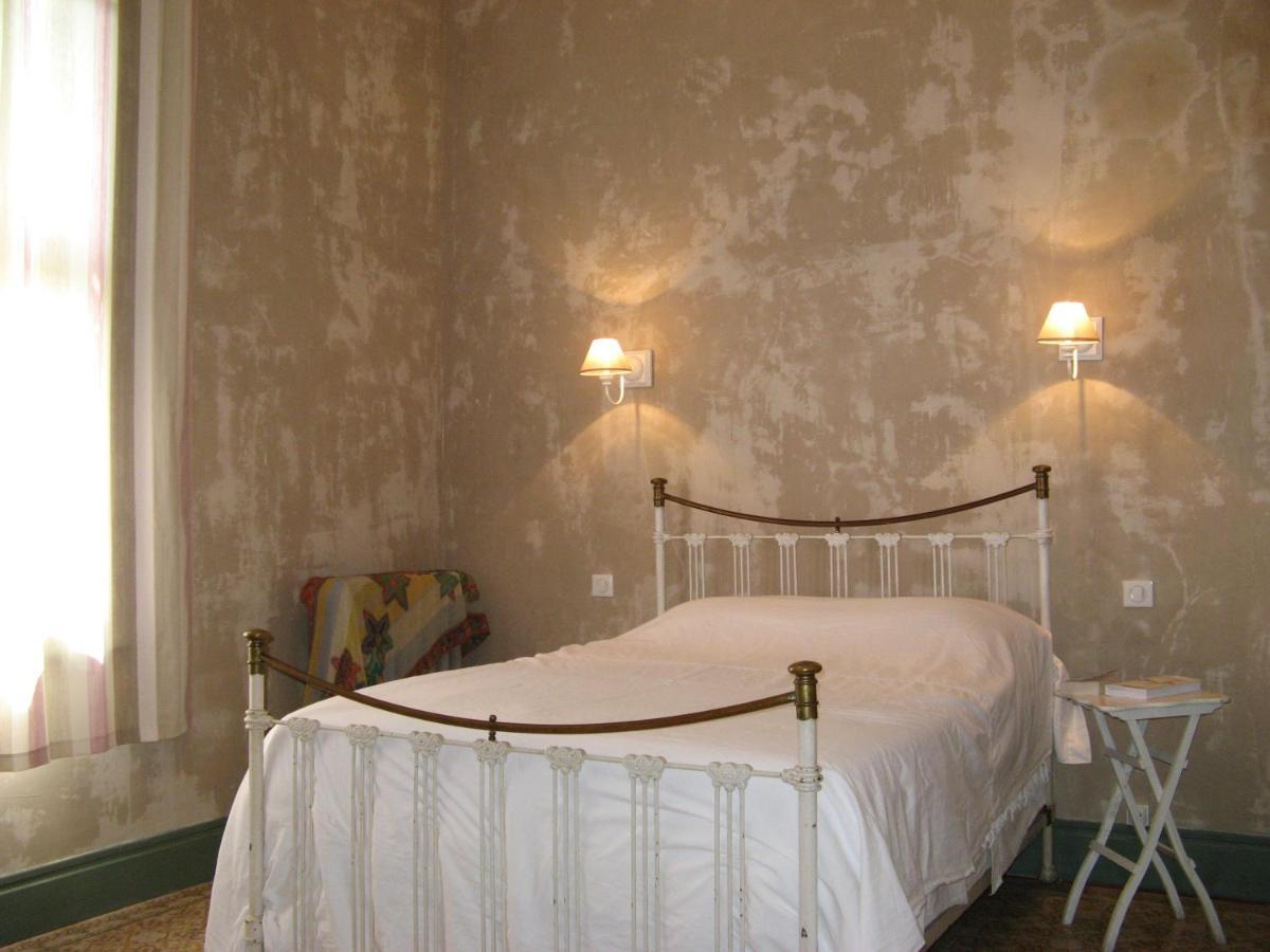 Les Remparts Bed & Breakfast Capestang Eksteriør bilde