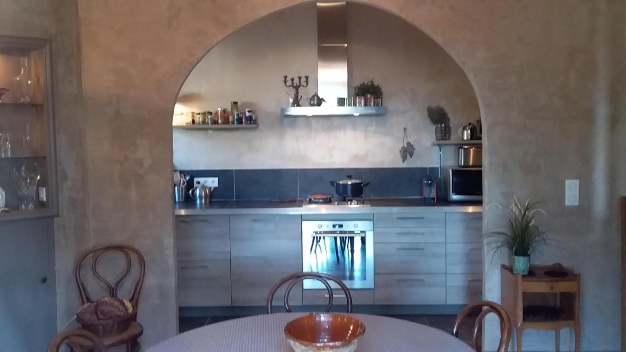Les Remparts Bed & Breakfast Capestang Eksteriør bilde
