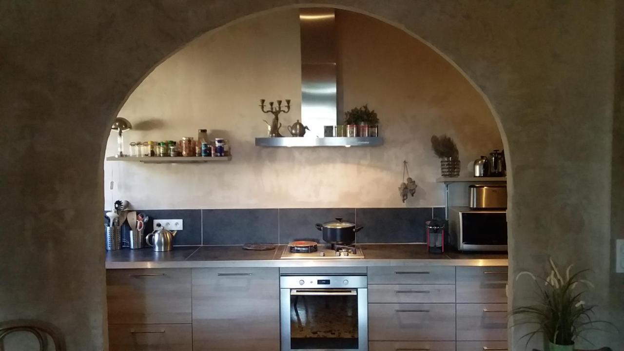 Les Remparts Bed & Breakfast Capestang Eksteriør bilde